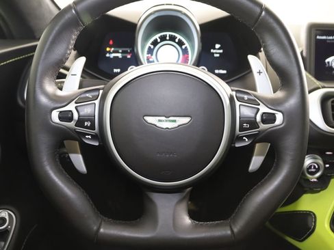 Used 2019 Aston Martin V8 Vantage Coupe RWD image 57