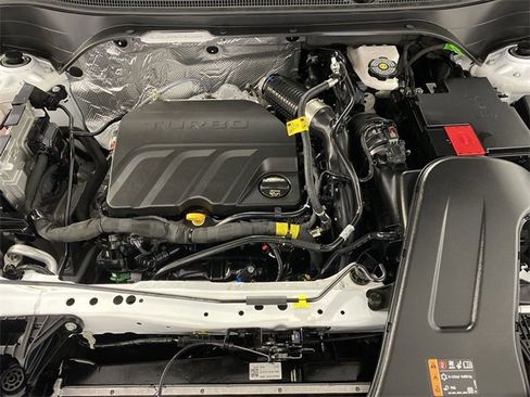 Certified 2026 Chevrolet Trax RS image 33