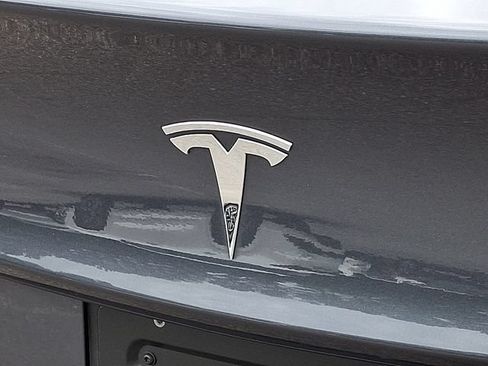 Used 2023 Tesla Model 3 Standard Range RWD image 33