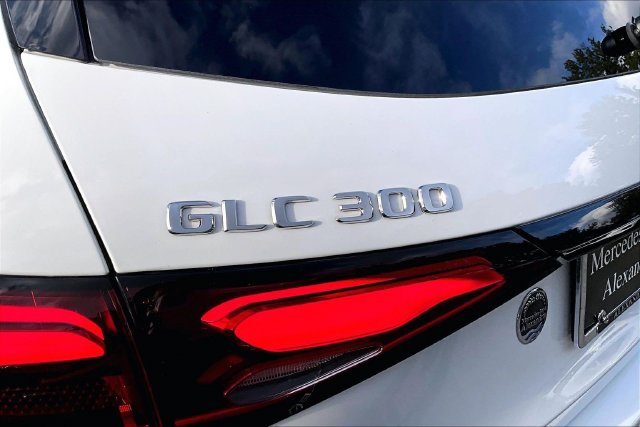 Used 2026 Mercedes-Benz GLC 300 4MATIC image 8