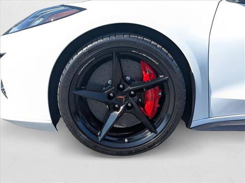 New 2025 Chevrolet Corvette E-Ray image 10