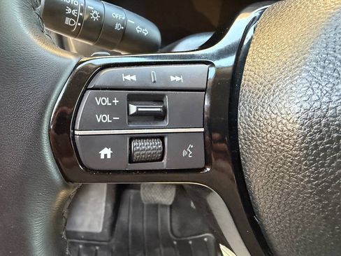 Used 2025 Honda Pilot EX-L image 14