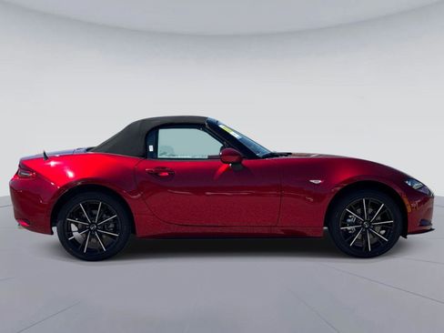 New 2026 MAZDA MX-5 Miata Grand Touring RWD image 2