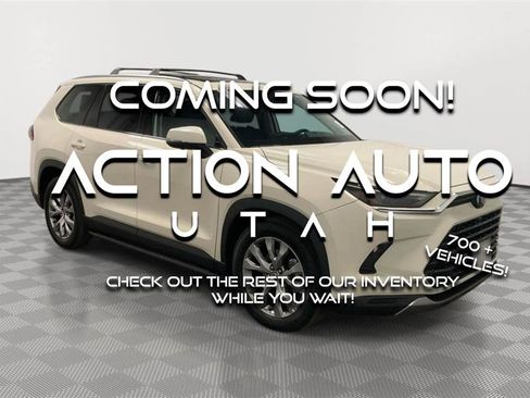 Used 2024 Toyota Grand Highlander AWD image 1