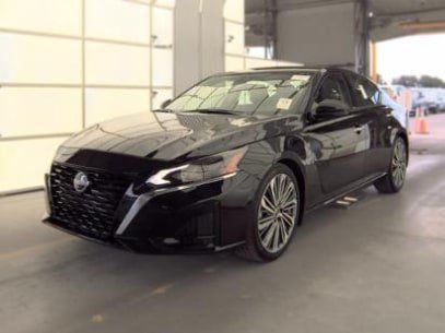 Used 2025 Nissan Altima 2.5 SL FWD image 1