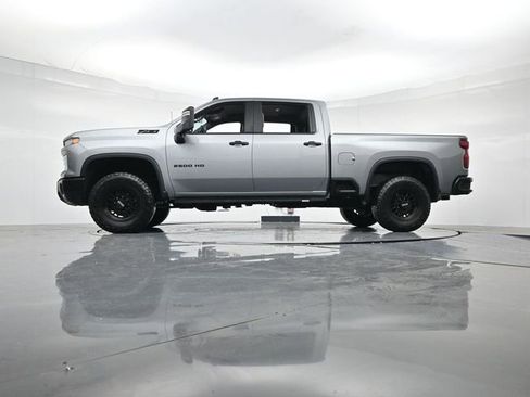 Used 2024 Chevrolet Silverado 2500 Custom w/ Z71 Off-Road Package image 32