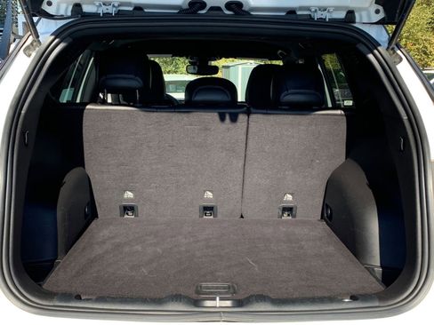 Used 2025 Jeep Compass Trailhawk image 30