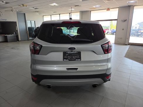 Used 2017 Ford Escape SE w/ SE Cold Weather Package FWD image 6