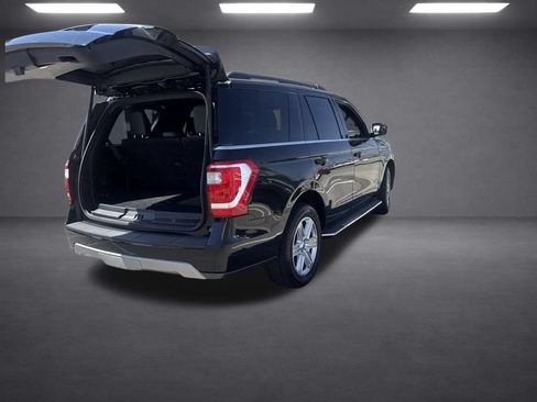 Used 2019 Ford Expedition XLT w/ Equipment Group 202A AWD/4WD image 20