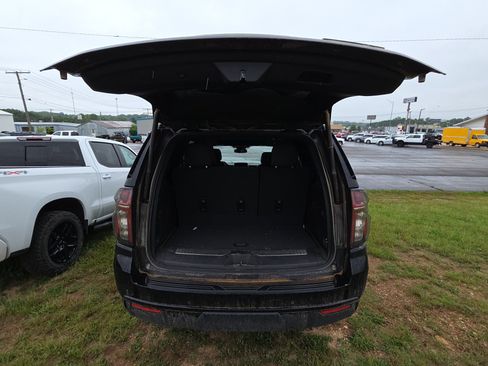 Used 2023 Chevrolet Tahoe RST w/ Luxury Package AWD/4WD image 15