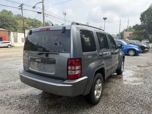 Used 2012 Jeep Liberty Sport w/ Popular Equipment Group AWD/4WD image 8