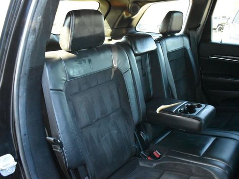 Used 2014 Jeep Grand Cherokee SRT AWD/4WD image 28
