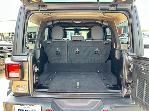Used 2025 Jeep Wrangler Unlimited Sport S 4xe AWD/4WD image 12