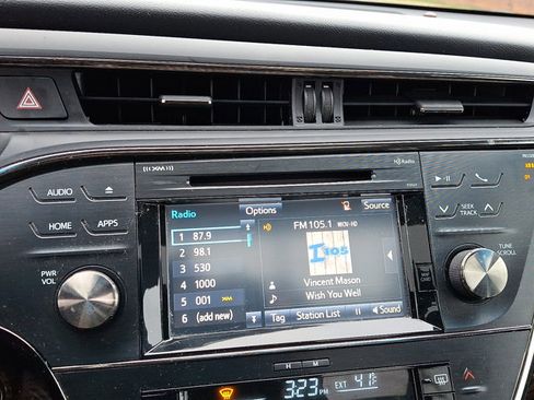 Used 2015 Toyota Avalon XLE Premium image 13