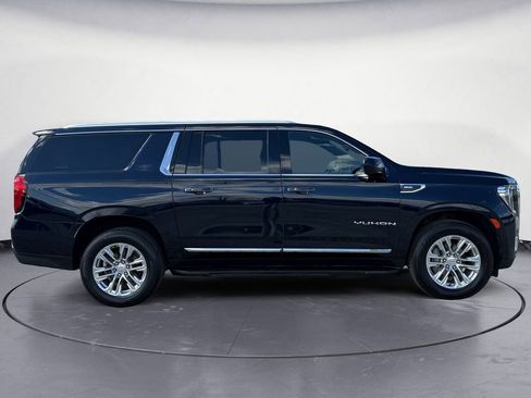 Used 2021 GMC Yukon XL SLT w/ Rear Media and Nav Package AWD/4WD image 21