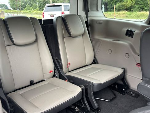 Used 2016 Ford Transit Connect XLT FWD image 16