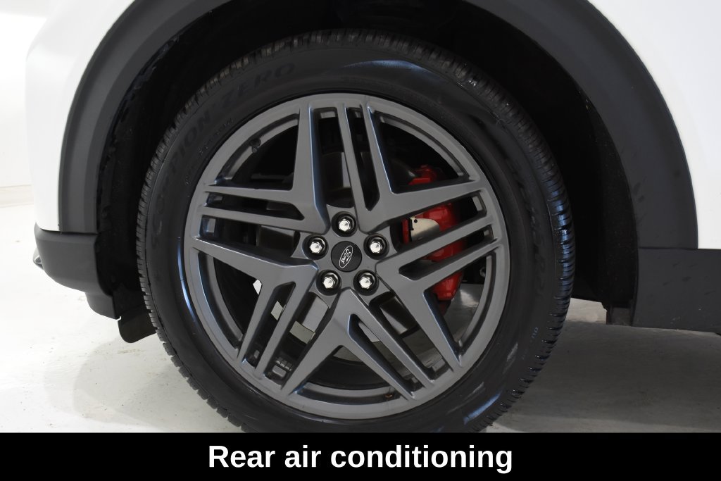 Used 2025 Ford Explorer ST w/ Sun And Sound Package AWD/4WD image 8