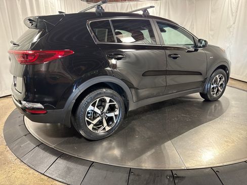 Used 2022 Kia Sportage LX image 8