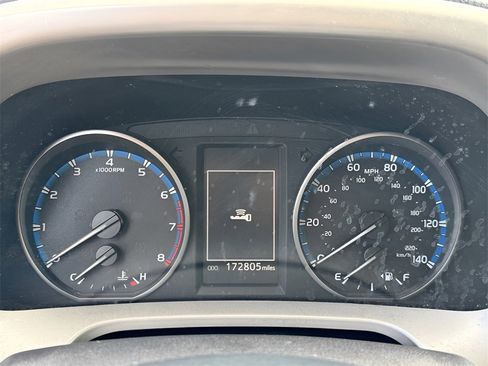 Used 2018 Toyota RAV4 XLE image 7