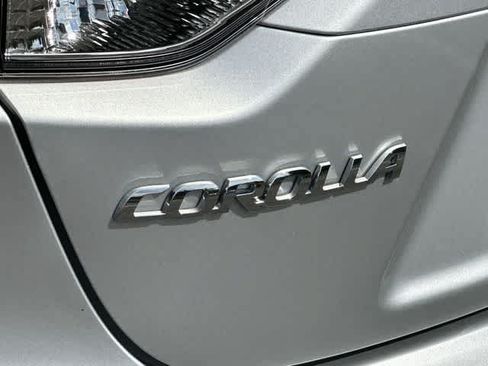 Used 2025 Toyota Corolla LE FWD image 24