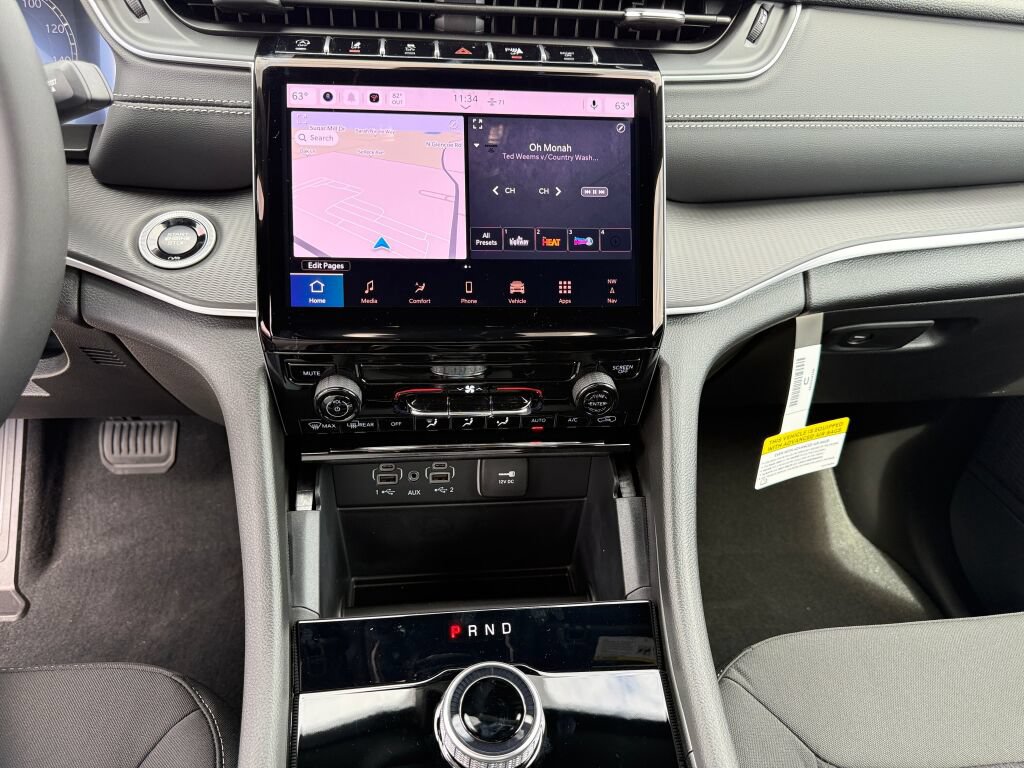New 2027 Jeep Grand Cherokee Laredo AWD/4WD image 22