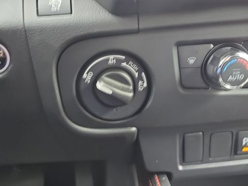 Certified 2025 Nissan Frontier PRO-4X AWD/4WD image 17