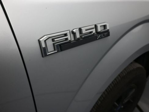 Used 2017 Ford F150 XLT RWD image 10