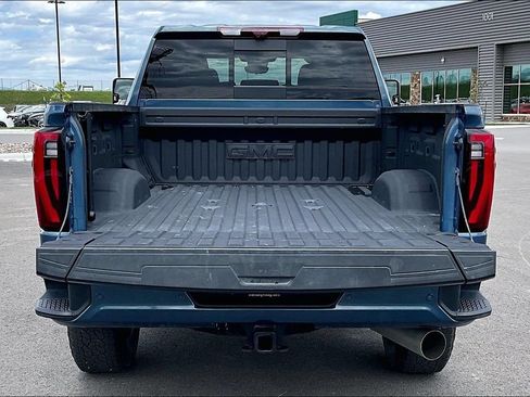 Used 2025 GMC Sierra 3500 Denali w/ Denali Reserve Package AWD/4WD image 18
