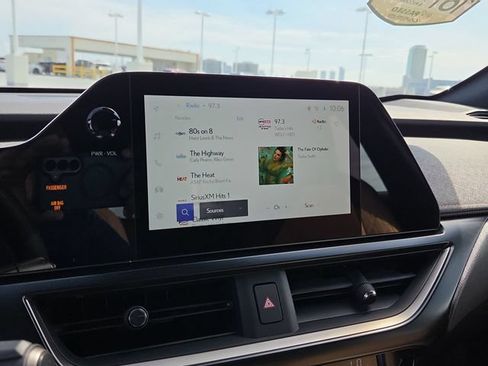 Used 2025 Lexus UX 300h FWD w/ Accessory Package (Z1) image 16