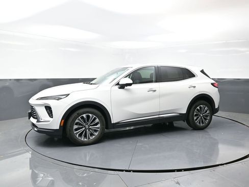 Used 2024 Buick Envision Preferred image 10