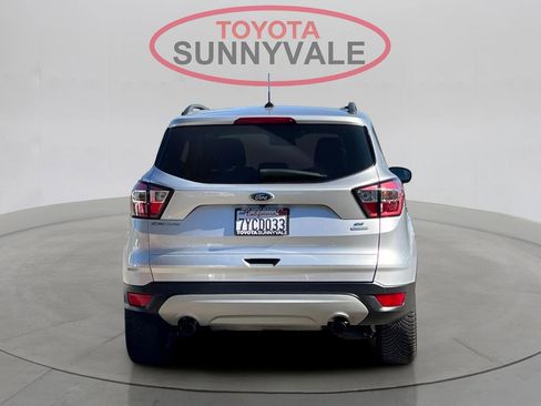 Used 2017 Ford Escape SE w/ Equipment Group 201A image 8