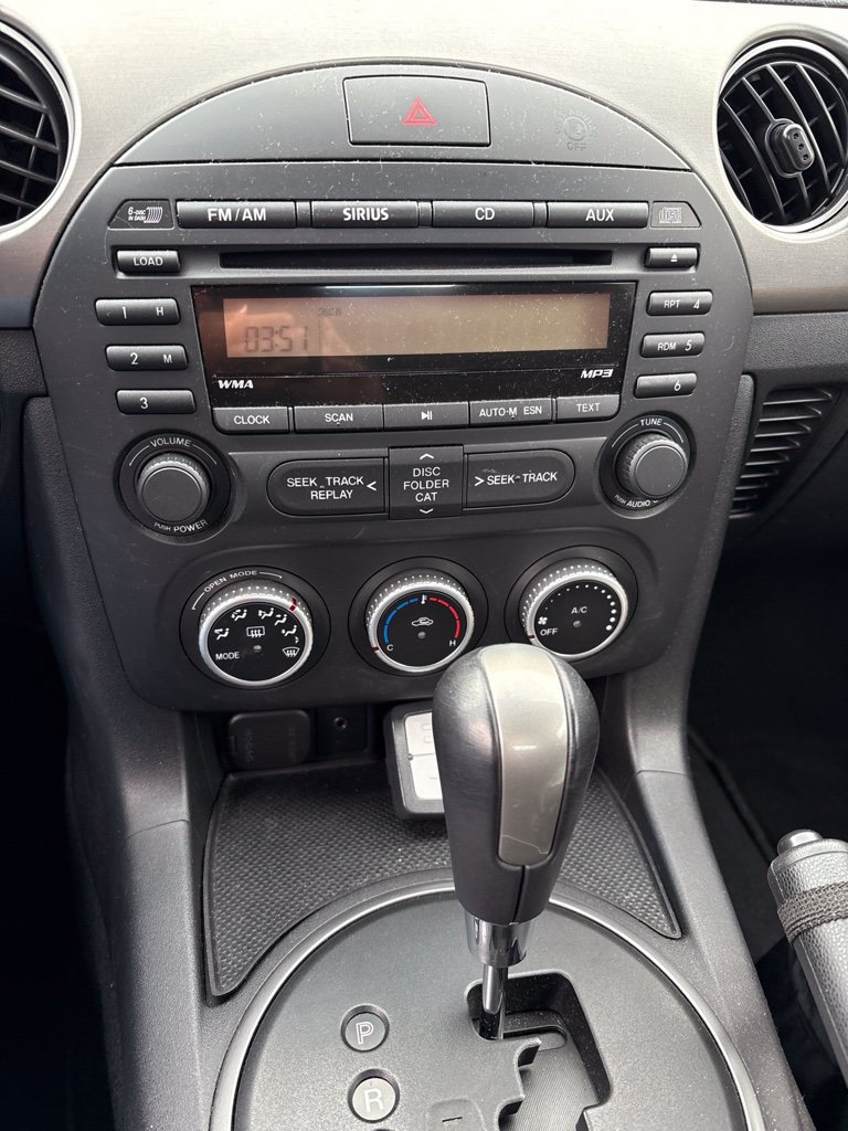 Used 2012 MAZDA MX-5 Miata Touring RWD image 12