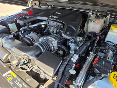 Used 2020 Jeep Gladiator Rubicon w/ Trailer Tow Package image 22