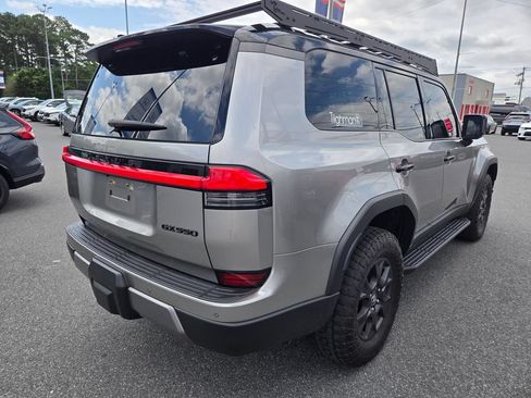 Used 2024 Lexus GX 550 AWD/4WD image 5
