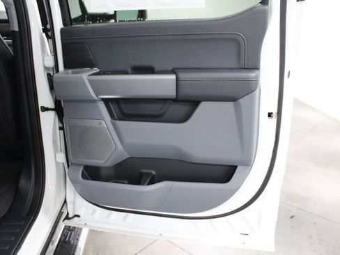 New 2025 Ford F150 Lariat w/ Equipment Group 502A High image 35