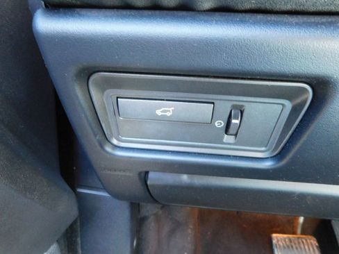 Used 2015 Land Rover Range Rover Evoque Pure Plus image 30