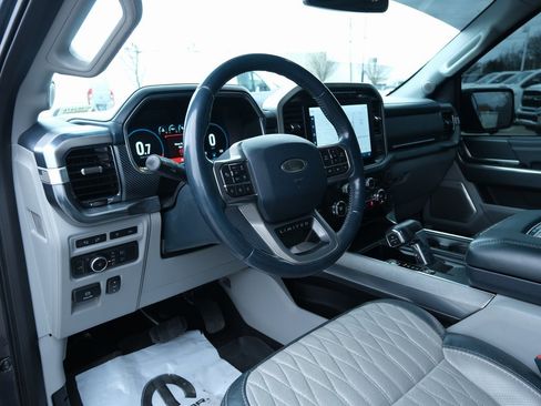 Used 2021 Ford F150 Limited image 3