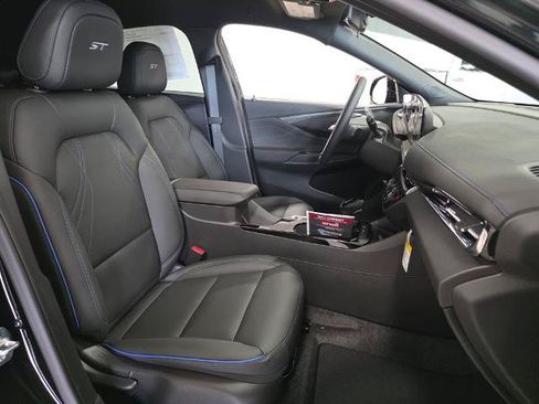New 2026 Buick Envista Sport Touring w/ Convenience I Package FWD image 13