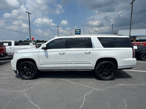 Used 2018 GMC Yukon XL Denali w/ Denali Ultimate Package AWD/4WD image 9