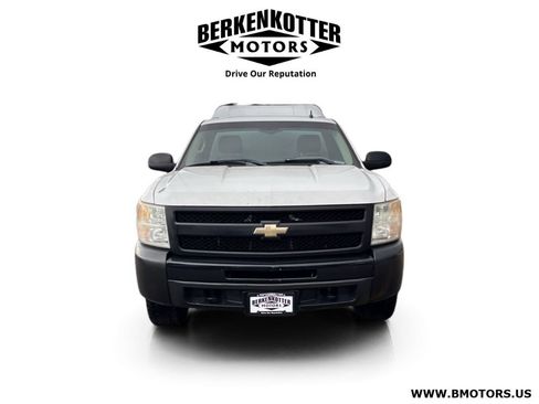 Used 2009 Chevrolet Silverado 1500 W/T AWD/4WD image 8