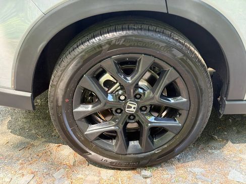 Used 2025 Honda HR-V Sport image 7