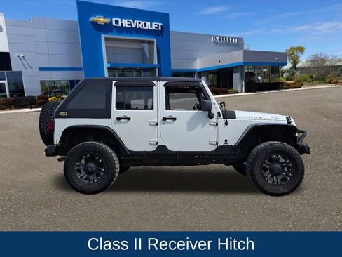 Used 2012 Jeep Wrangler Unlimited Rubicon w/ Dual Top Group image 27