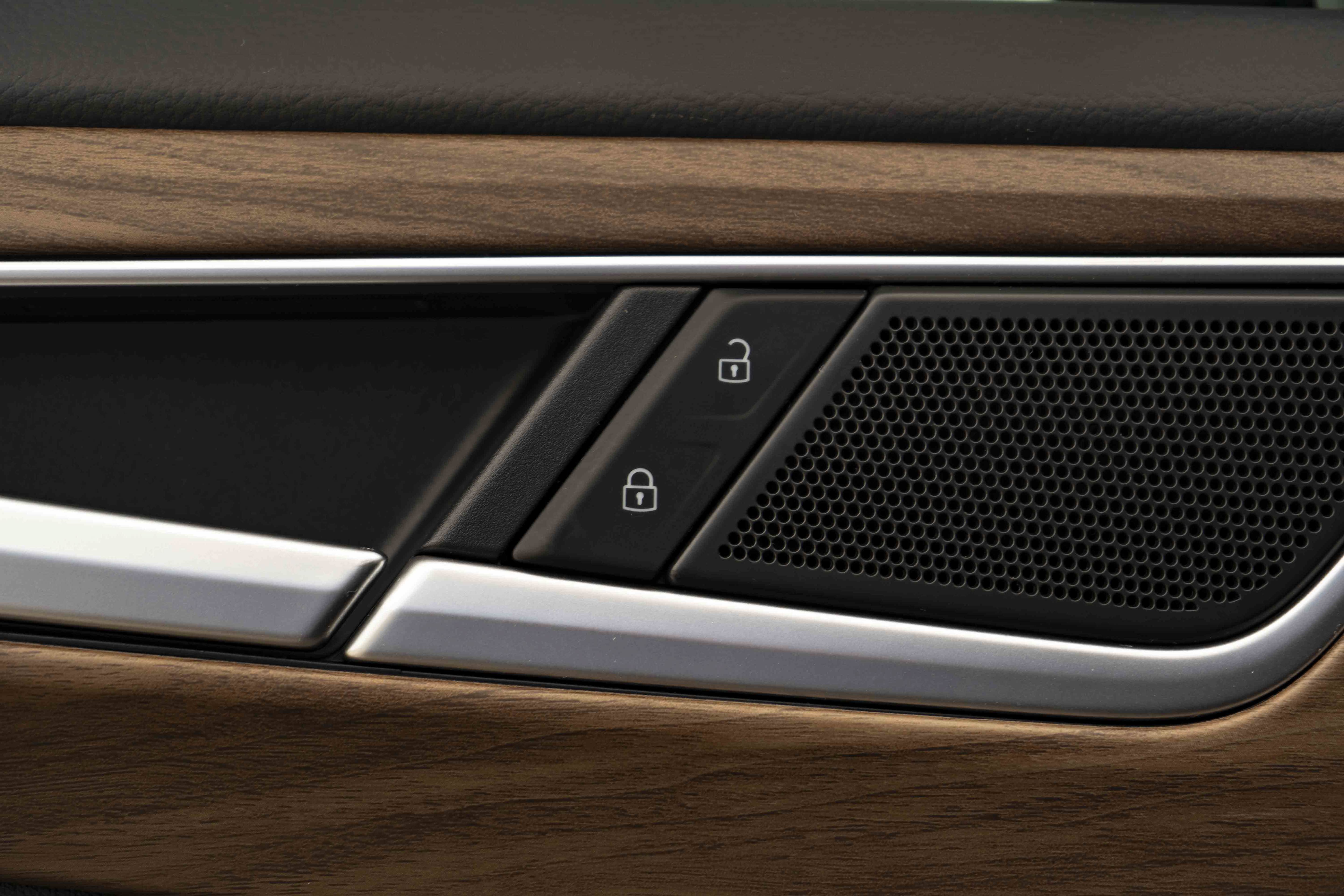 Certified 2026 Volkswagen Atlas SE FWD image 36