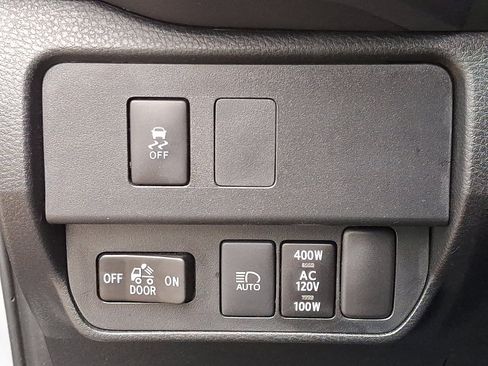 Used 2021 Toyota Tacoma TRD Sport image 26