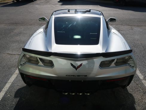 Used 2017 Chevrolet Corvette Z06 RWD image 11
