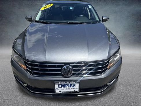 Used 2019 Volkswagen Passat 2.0T Wolfsburg w/ Wheels & Sunroof Package FWD image 13