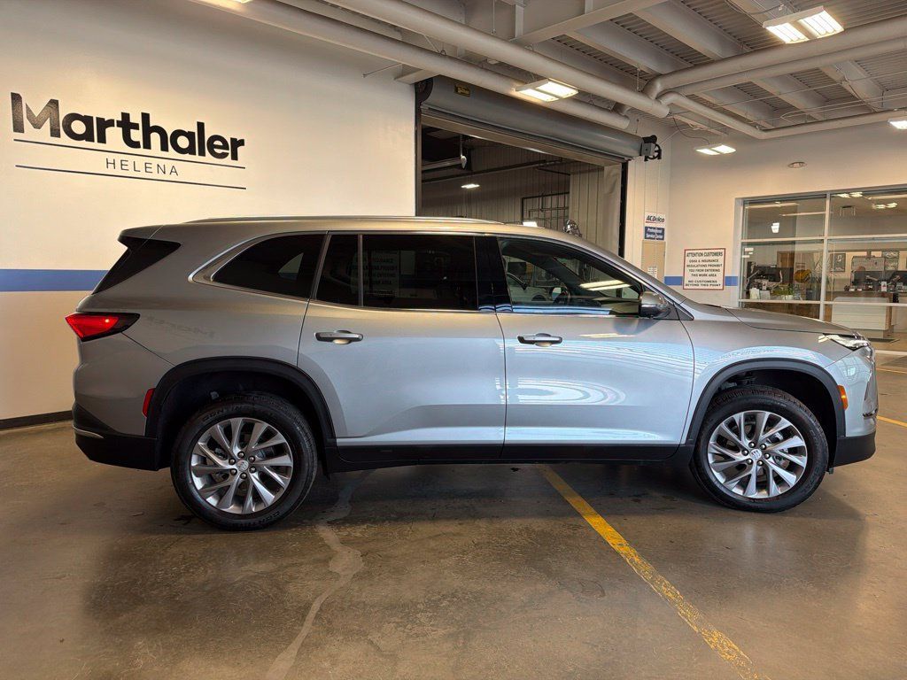 Used 2026 Buick Enclave Preferred AWD/4WD image 4