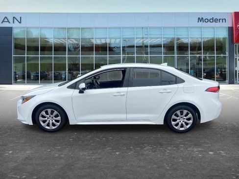 Used 2024 Toyota Corolla LE FWD image 8
