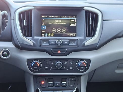 Used 2019 GMC Terrain SLE w/ Driver Convenience Package image 21