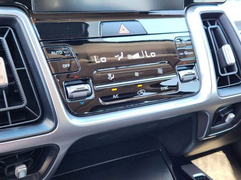 Used 2021 Kia Sorento S w/ Panoramic Sunroof Package AWD/4WD image 10